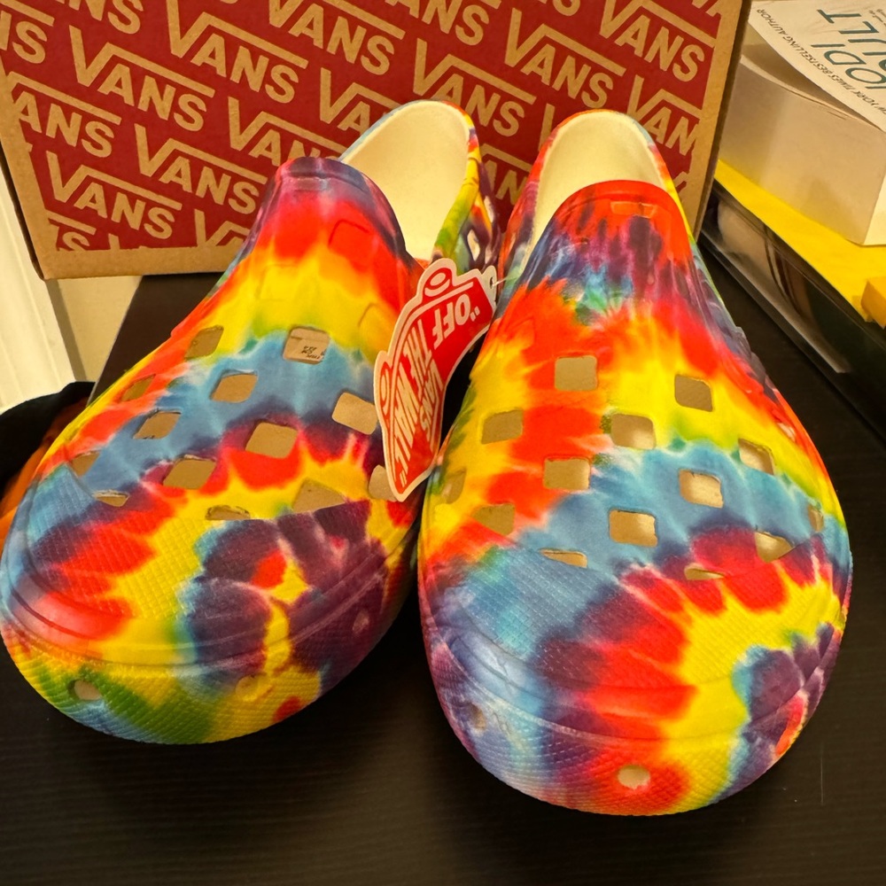 Vans Youth Size 4 Slip On Tie Dye Shoes New
